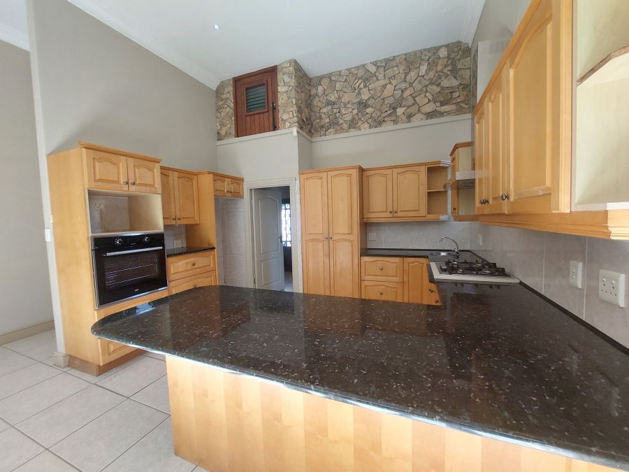 4 Bedroom Property for Sale in Panorama Western Cape